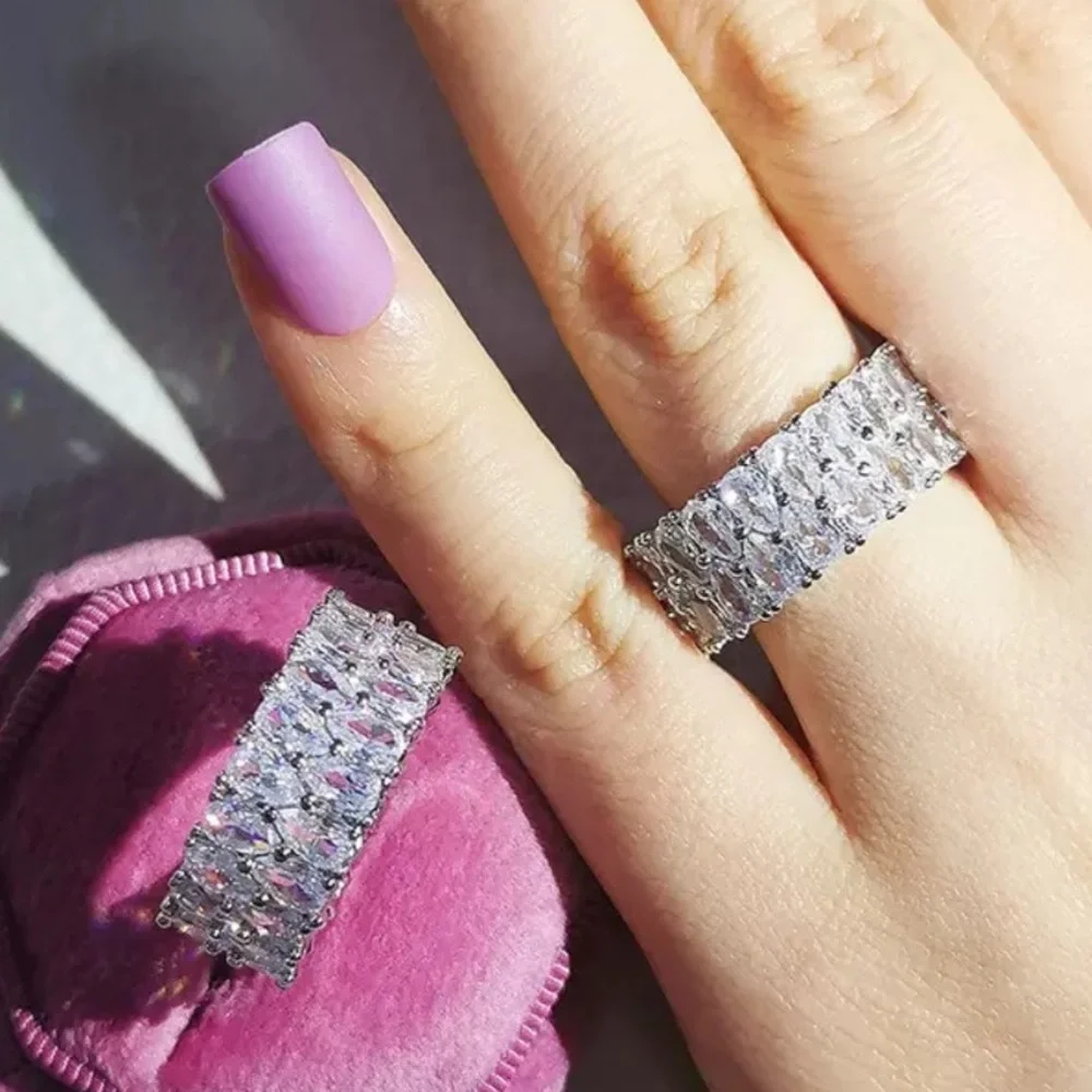 NEW 925 STERLING SILVER ETERNITY ENGAGEMENT DIAMOND RING, CUTE RING, SHINY RING. - Picture 1 of 6